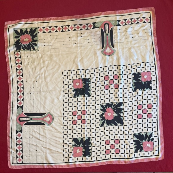 Ginnie Johansen Inc. Accessories - Ginnie Johansen 1987 Floral Patterned Silk Scarf
